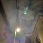 日が暮れた後の街灯の写真